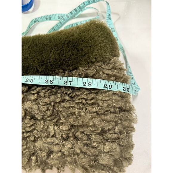 New Anthropologie Mixed Faux Fur Infinity Scarf Dark Olive Green Moss - Picture 9 of 10